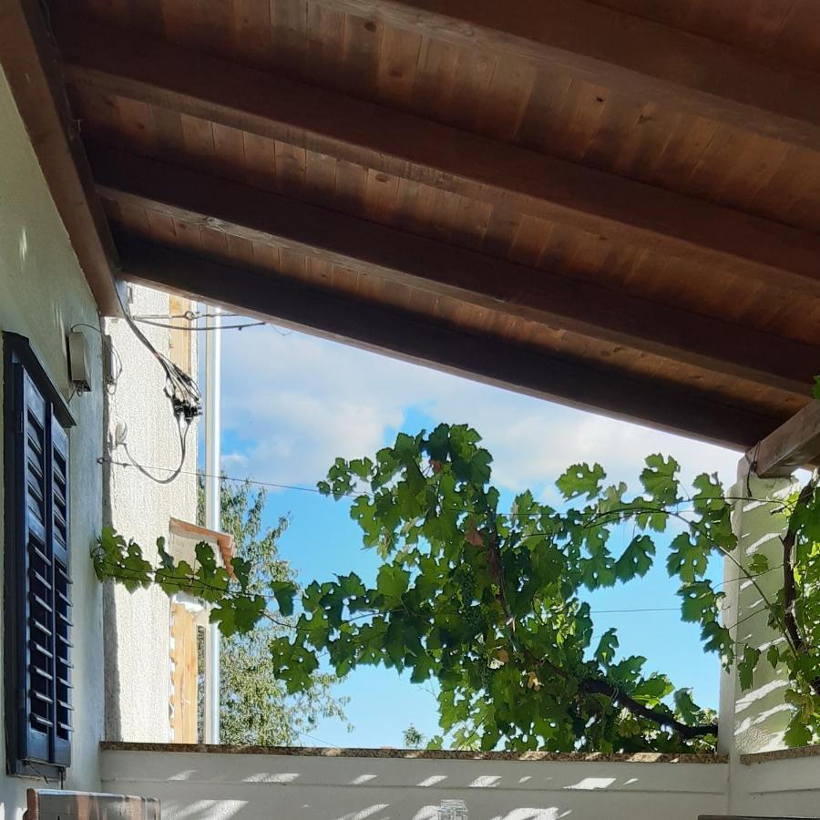 Holiday Home Loznati Cres Εξωτερικό φωτογραφία