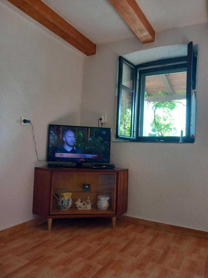 Holiday Home Loznati Cres Εξωτερικό φωτογραφία