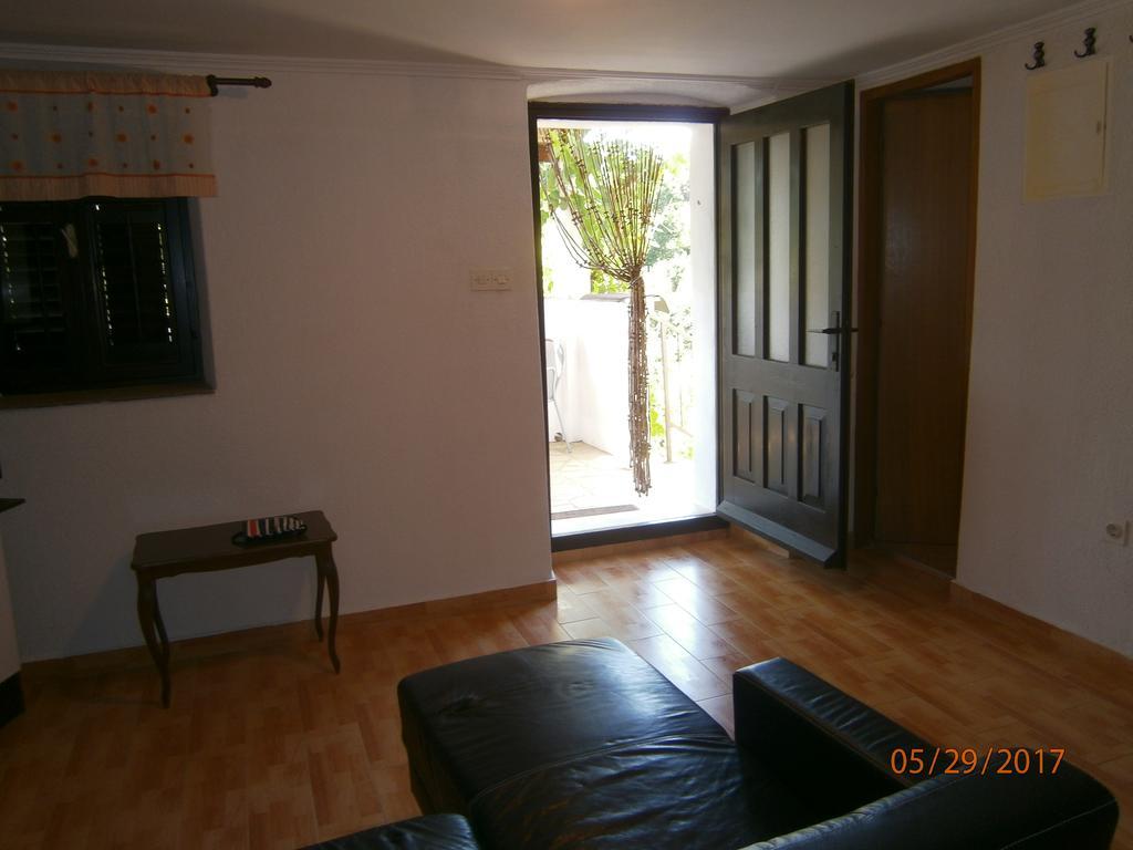 Holiday Home Loznati Cres Εξωτερικό φωτογραφία