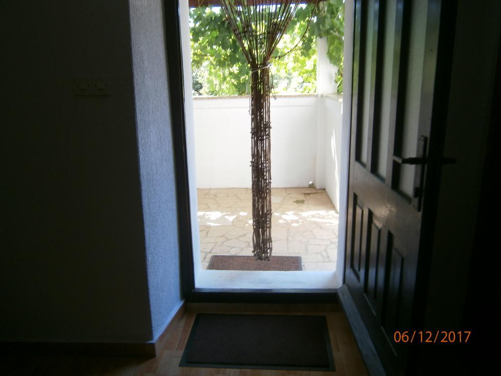 Holiday Home Loznati Cres Εξωτερικό φωτογραφία
